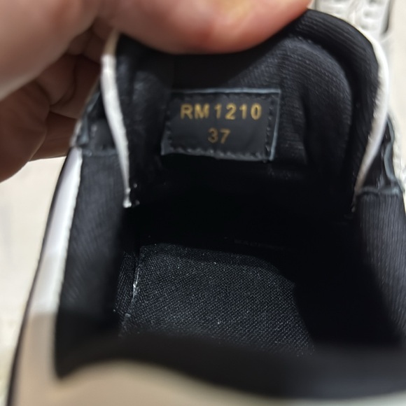 CELINE Block Wedge Calfskin Optic White / Black Sneakers - Picture 8 of 10